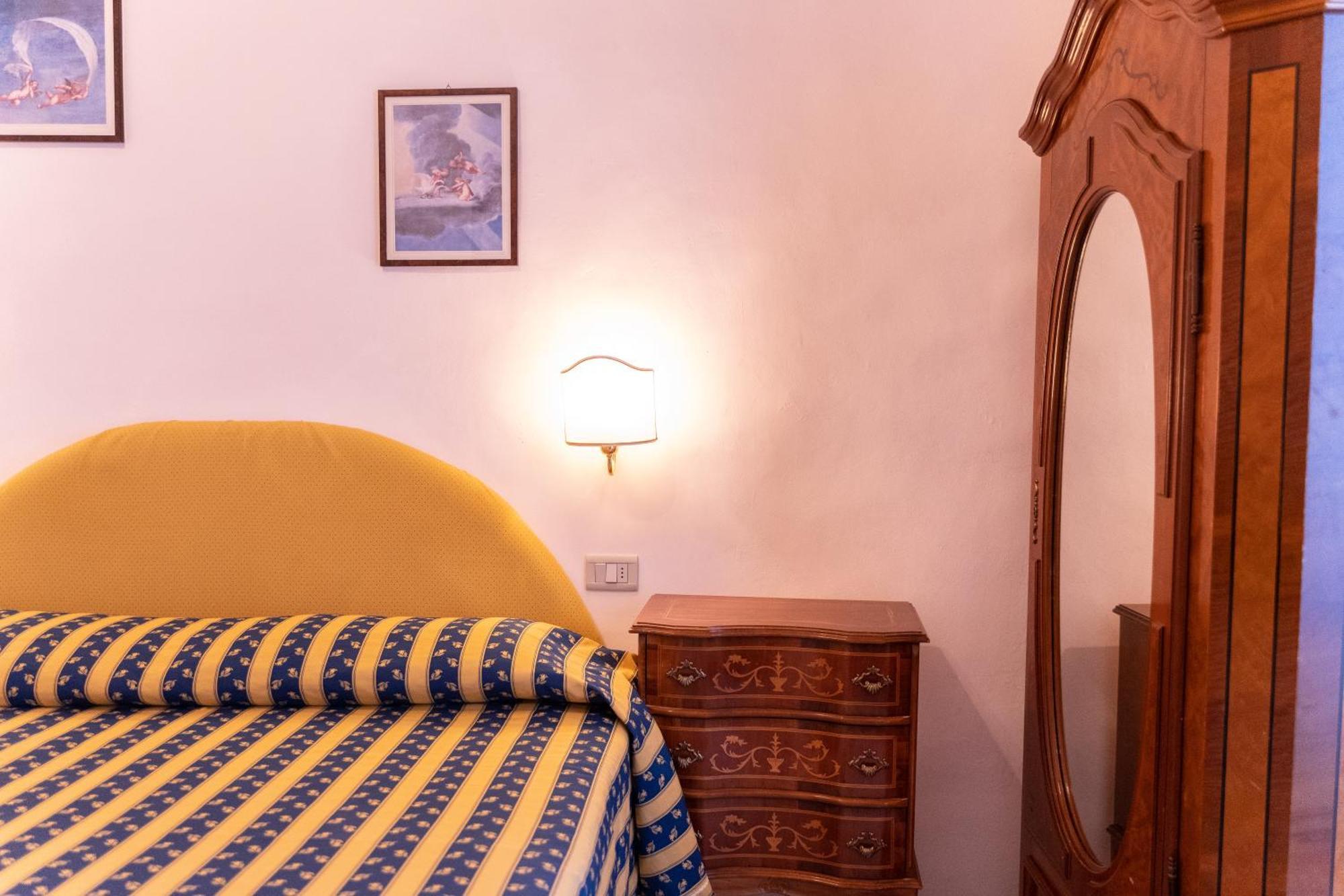 Hotel Belvedere アッシジ エクステリア 写真