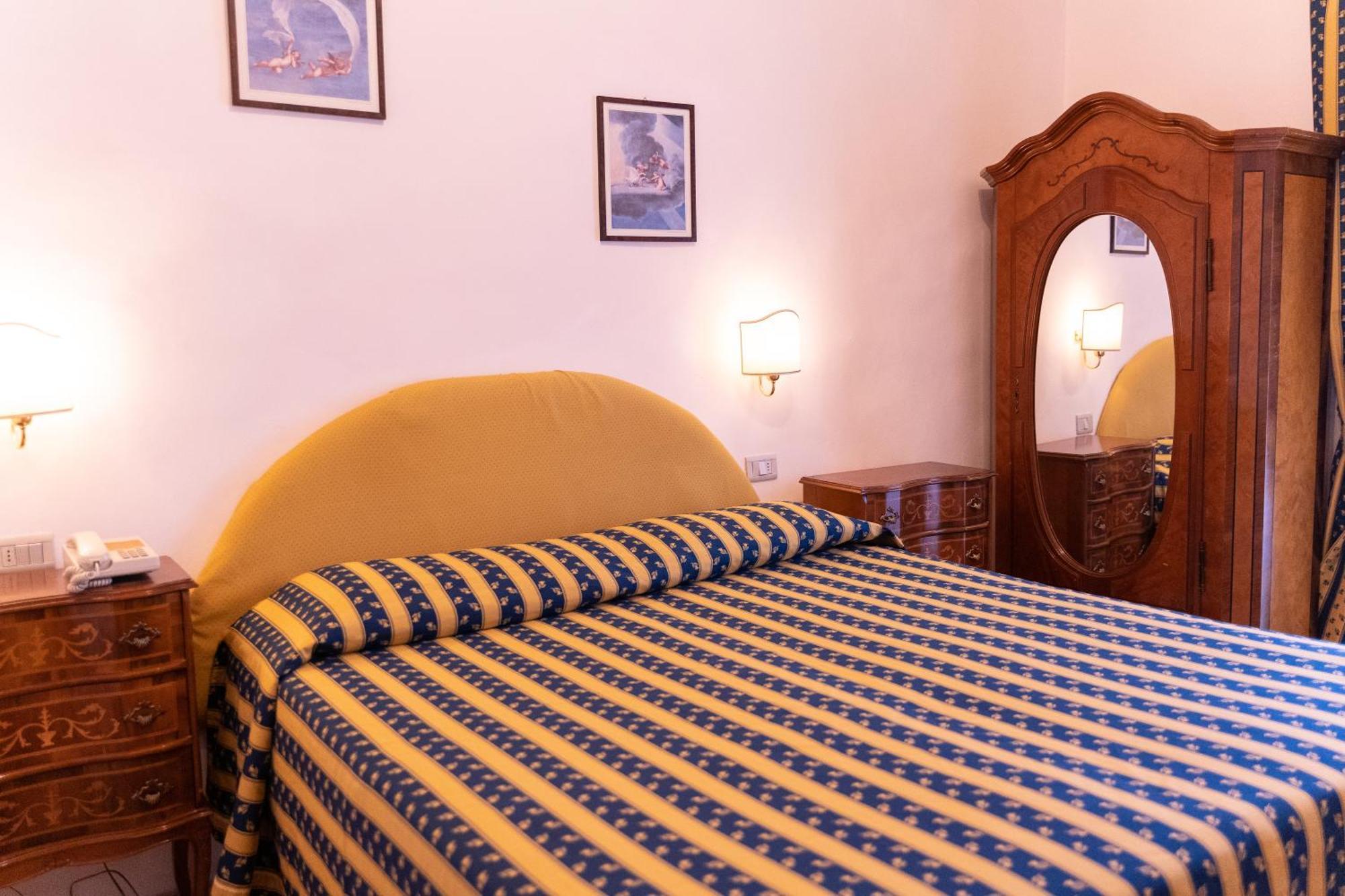 Hotel Belvedere アッシジ エクステリア 写真