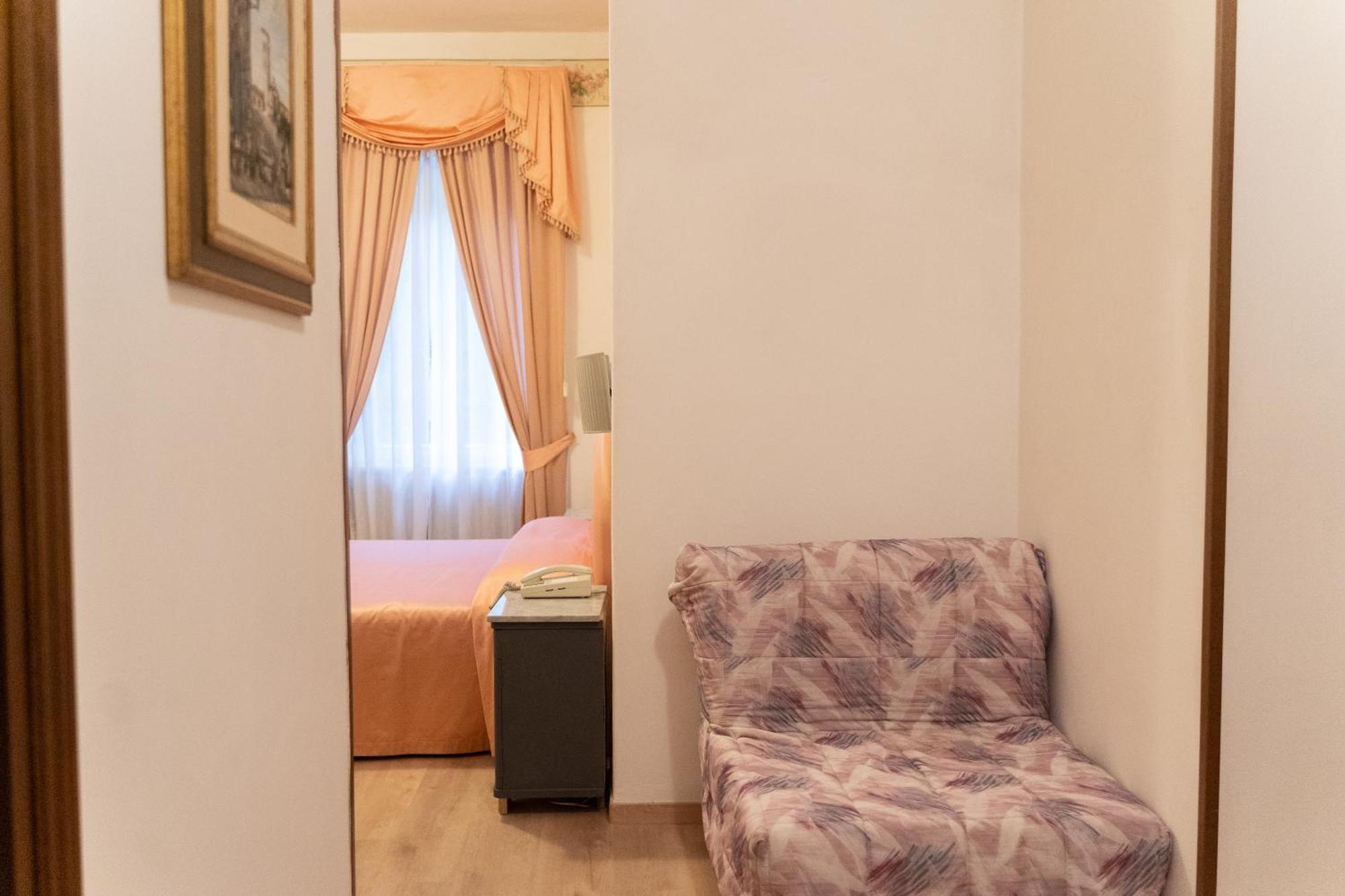 Hotel Belvedere アッシジ エクステリア 写真